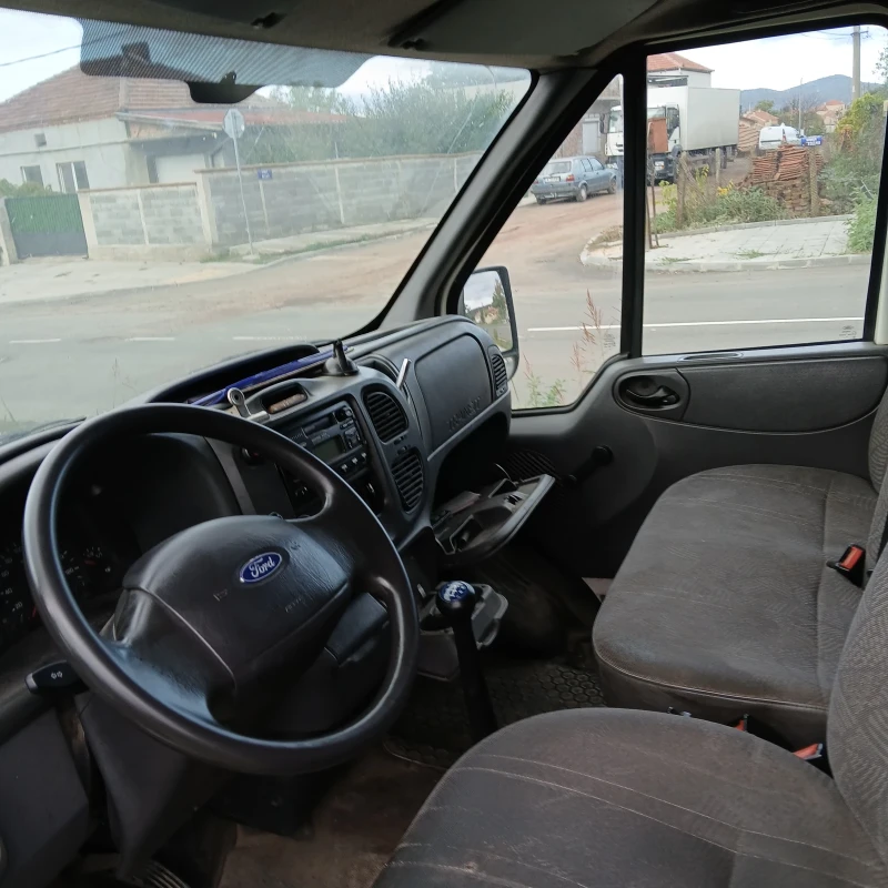 Ford Transit 330, снимка 7 - Бусове и автобуси - 52805834