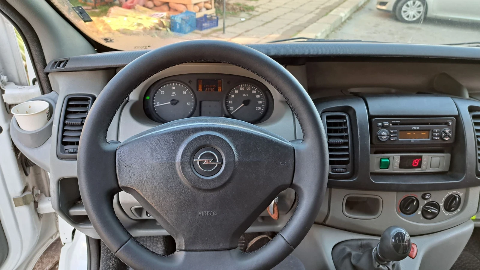 Opel Vivaro 2.0 CDT Хладилен до - 5 - изображение 9