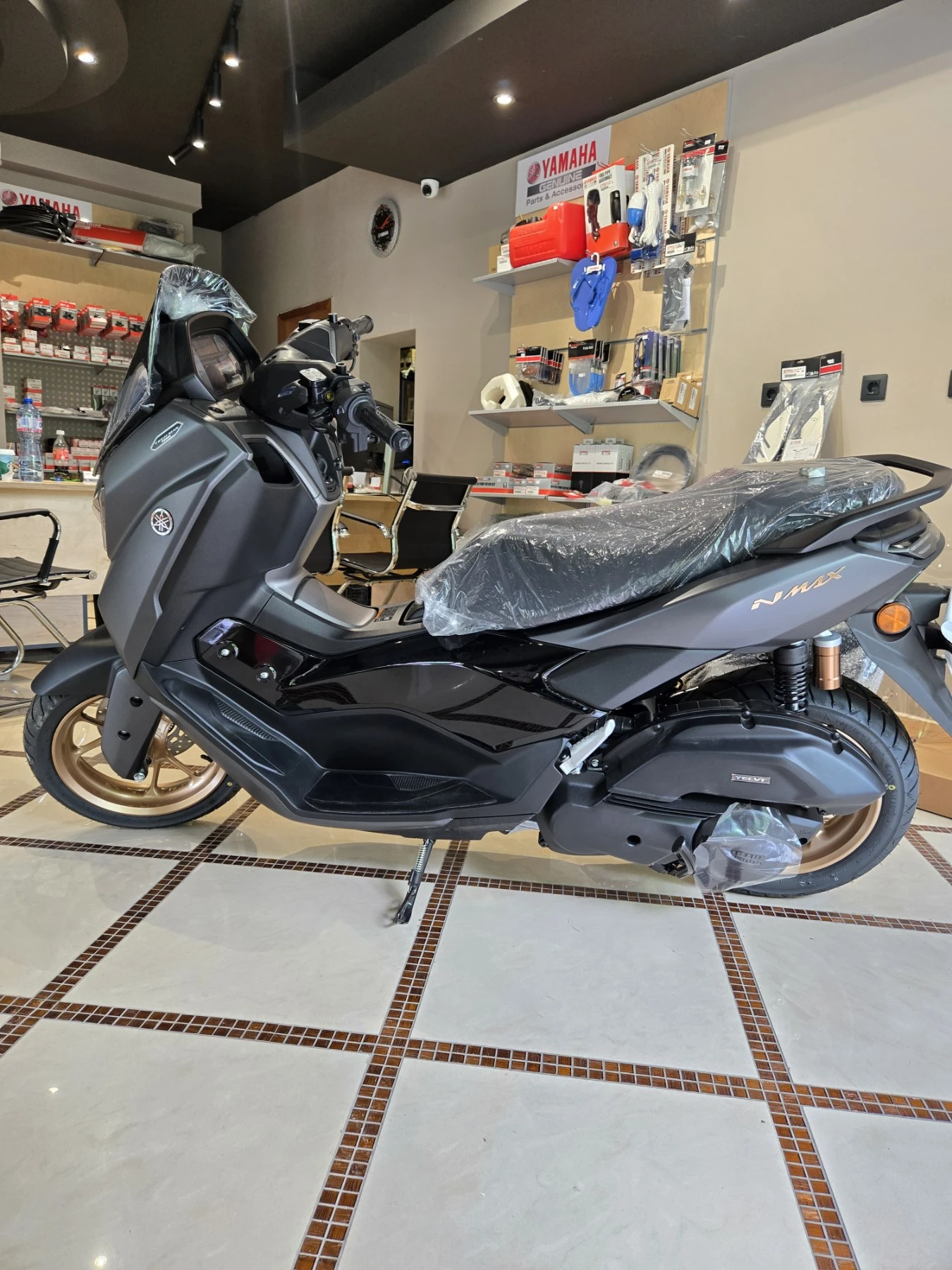 Yamaha NMAX, снимка 2 - Мотоциклети и мототехника - 54618940