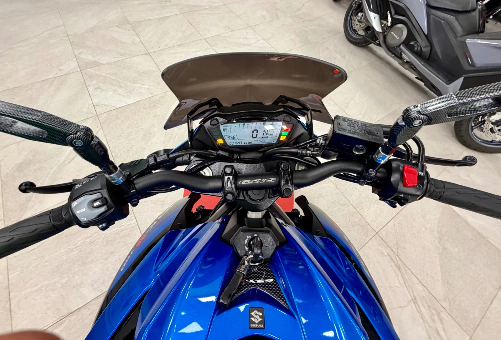 Suzuki Gsx 750 2018 , снимка 8 - Мотоциклети и мототехника - 55366528