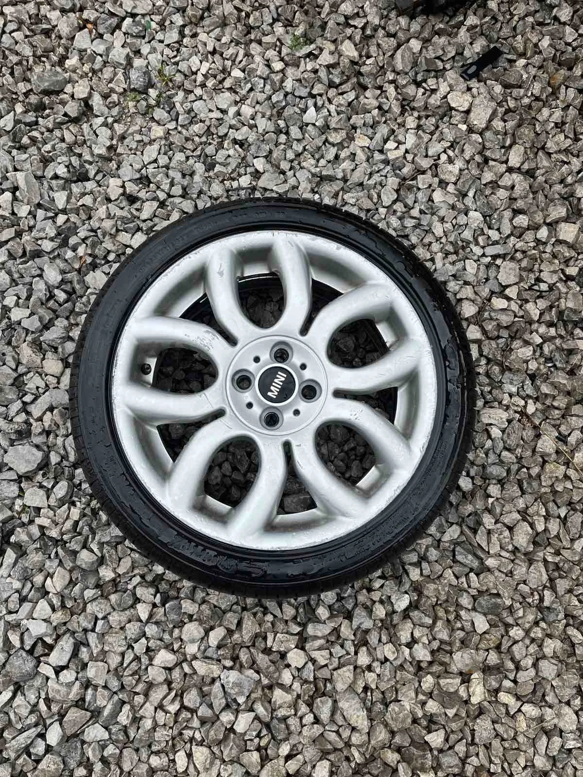    205/45R17  Mini Cooper s | Mobile.bg   1