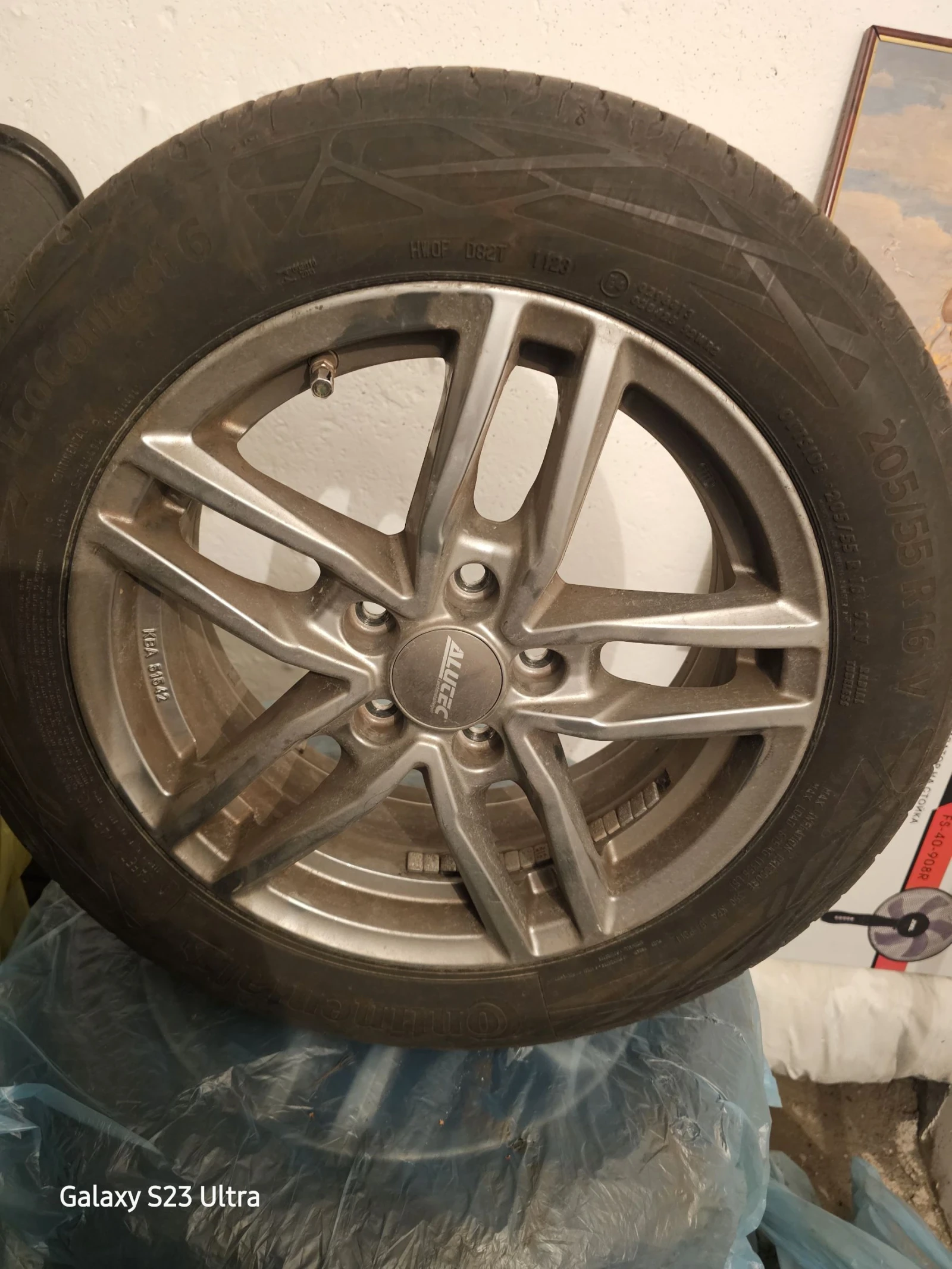 Гуми с джанти Continental 205/55R16, снимка 3 - Гуми и джанти - 54390245