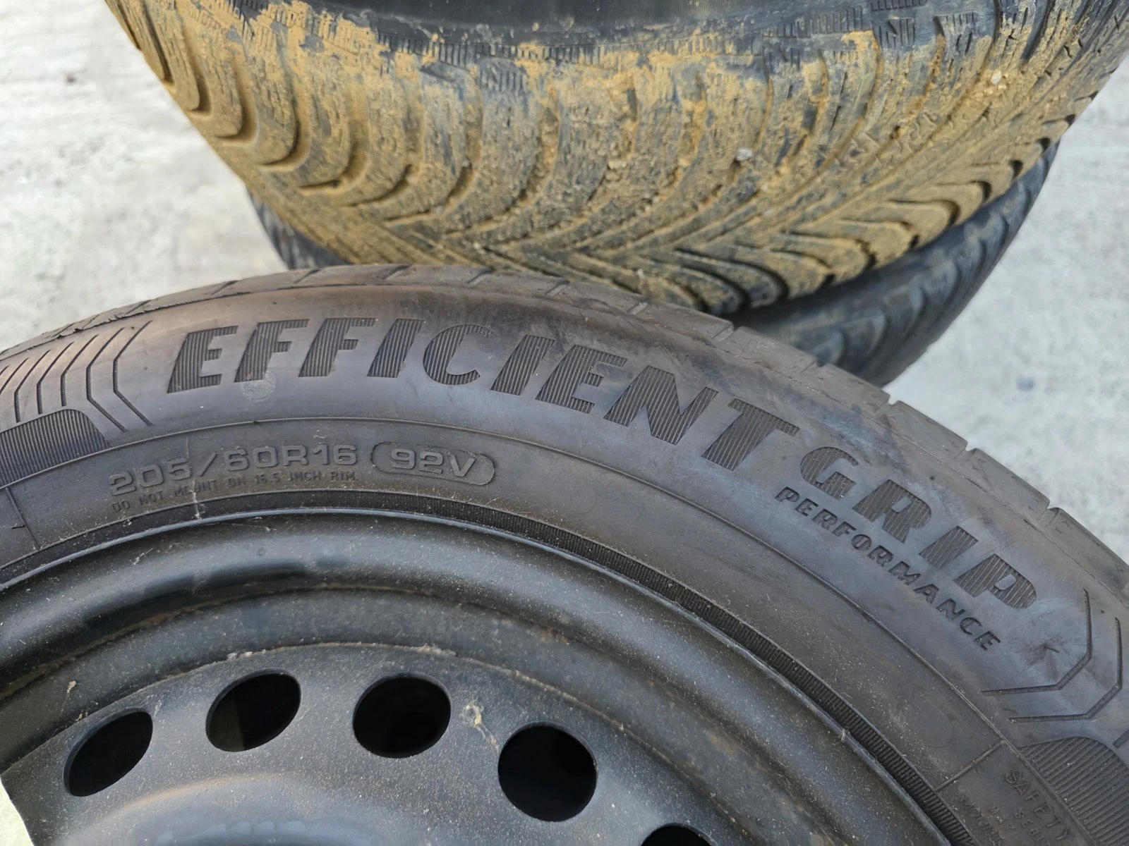 Гуми Летни 205/60R16, снимка 6 - Гуми и джанти - 56731015