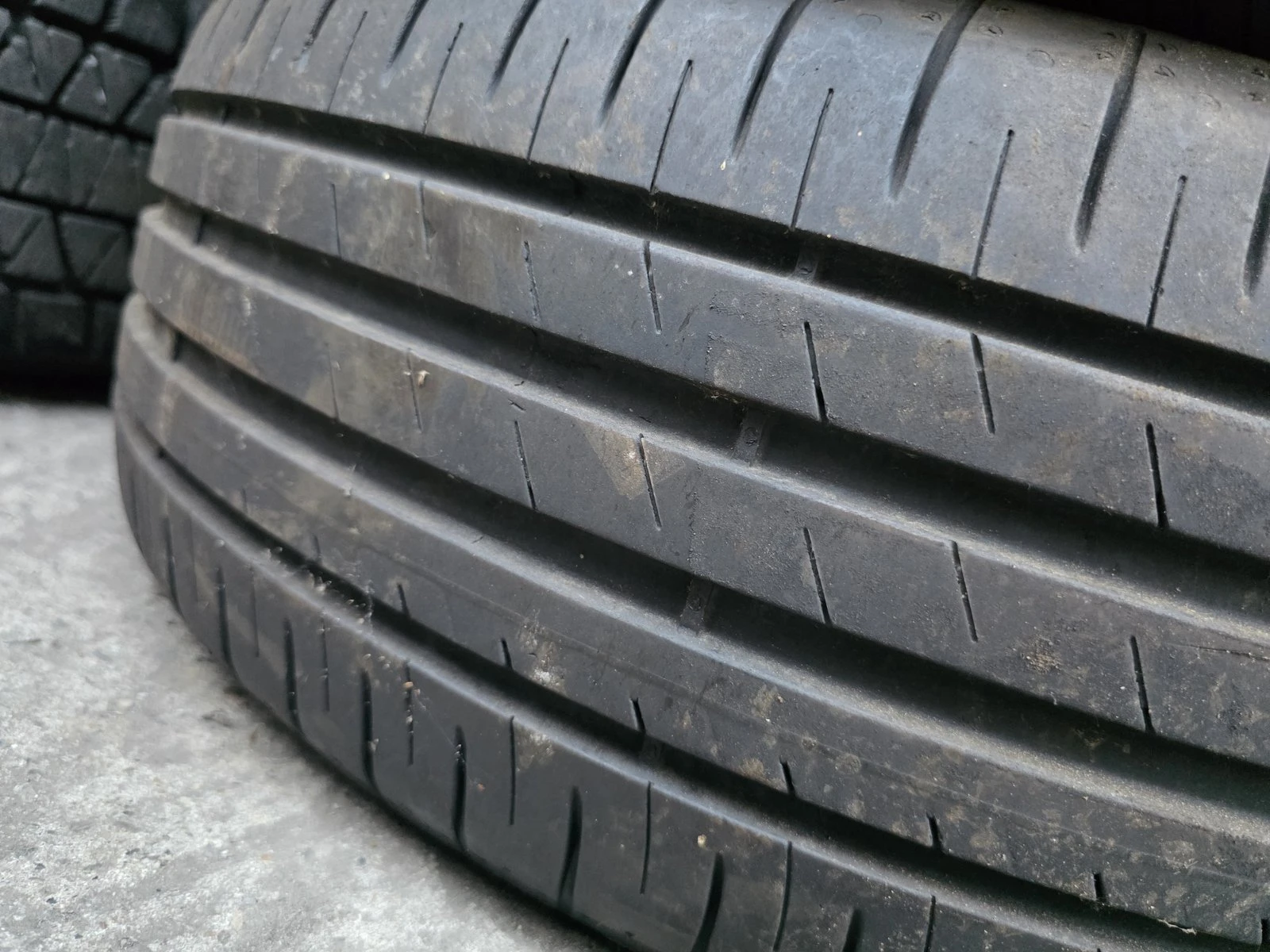 Гуми Летни 205/60R16, снимка 4 - Гуми и джанти - 56731015