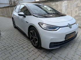 VW ID.3 1st Plus* 58kWh* Matrix* Дистроник* Подгрев, снимка 3