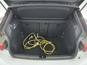 VW ID.3 1st Plus* 58kWh* Matrix* Дистроник* Подгрев, снимка 7
