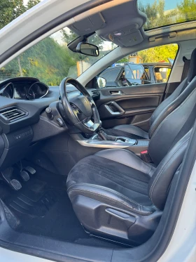 Peugeot 308 GT line с всички екстри за модела, снимка 13