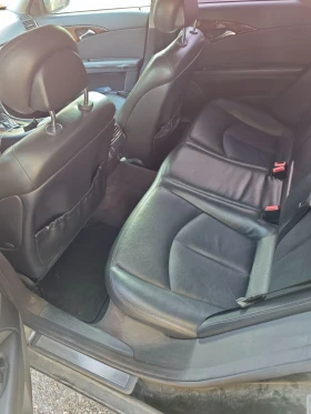 Mercedes-Benz E 270 2.7, снимка 9