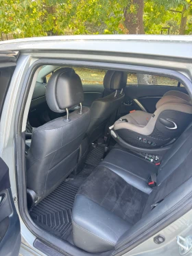 Toyota Avensis, снимка 11