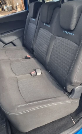 Dacia Lodgy 1.2i turbo 115к.с. Stepway 7места, снимка 12