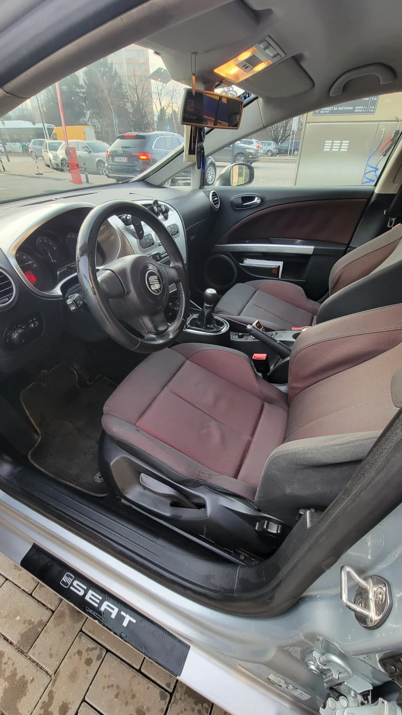 Seat Leon, снимка 13 - Автомобили и джипове - 47596711