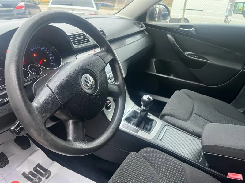 VW Passat 1.9 TDI 105 к.с., снимка 7 - Автомобили и джипове - 46884335