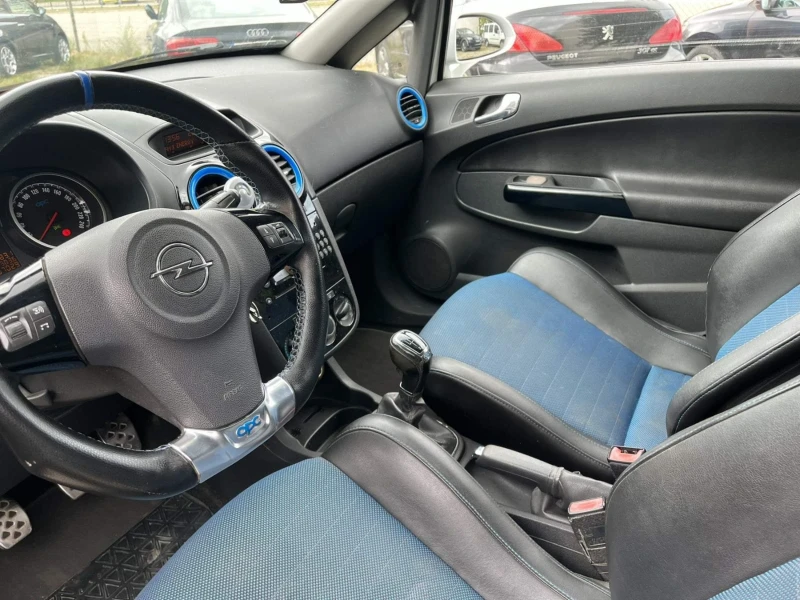 Opel Corsa 1.6Б OPC 200 к.с., снимка 10 - Автомобили и джипове - 46884335