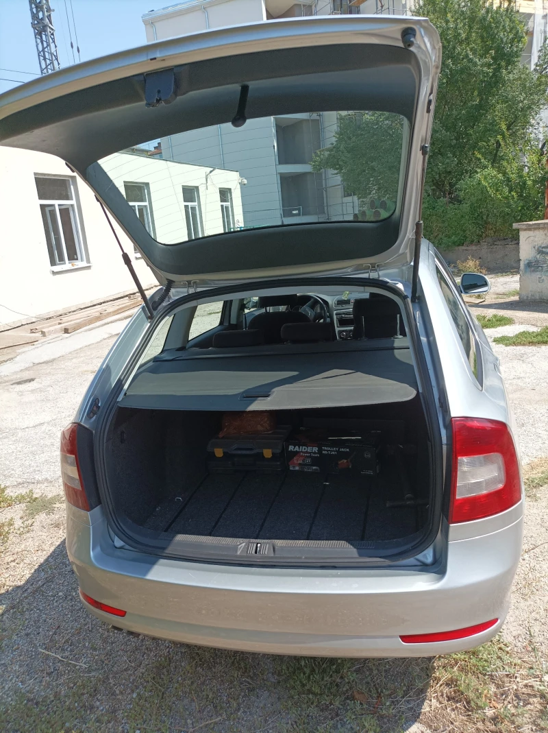 Skoda Octavia, снимка 5 - Автомобили и джипове - 46945521