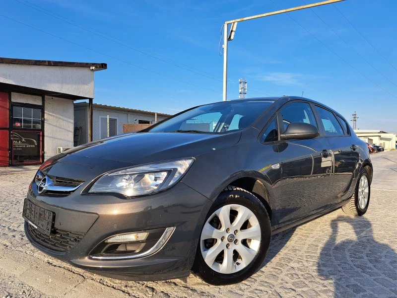 Opel Astra 1.4i/ПОДГРЕВ/ПАРКТР/CRUIZE, снимка 1 - Автомобили и джипове - 47345395