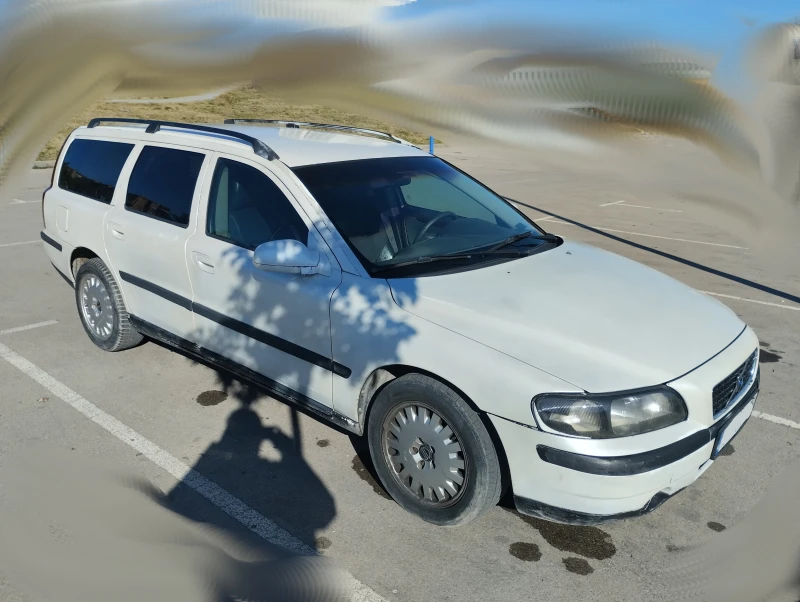 Volvo V70, снимка 2 - Автомобили и джипове - 48168938