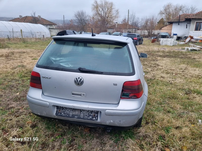 VW Golf 1.6 SR 101hp На части, снимка 5 - Автомобили и джипове - 48213859