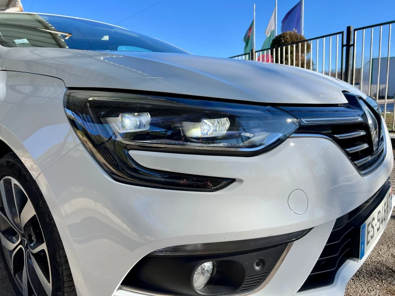 Renault Megane 1.6dci 130кс.LED Pure Vision, снимка 2 - Автомобили и джипове - 48511760