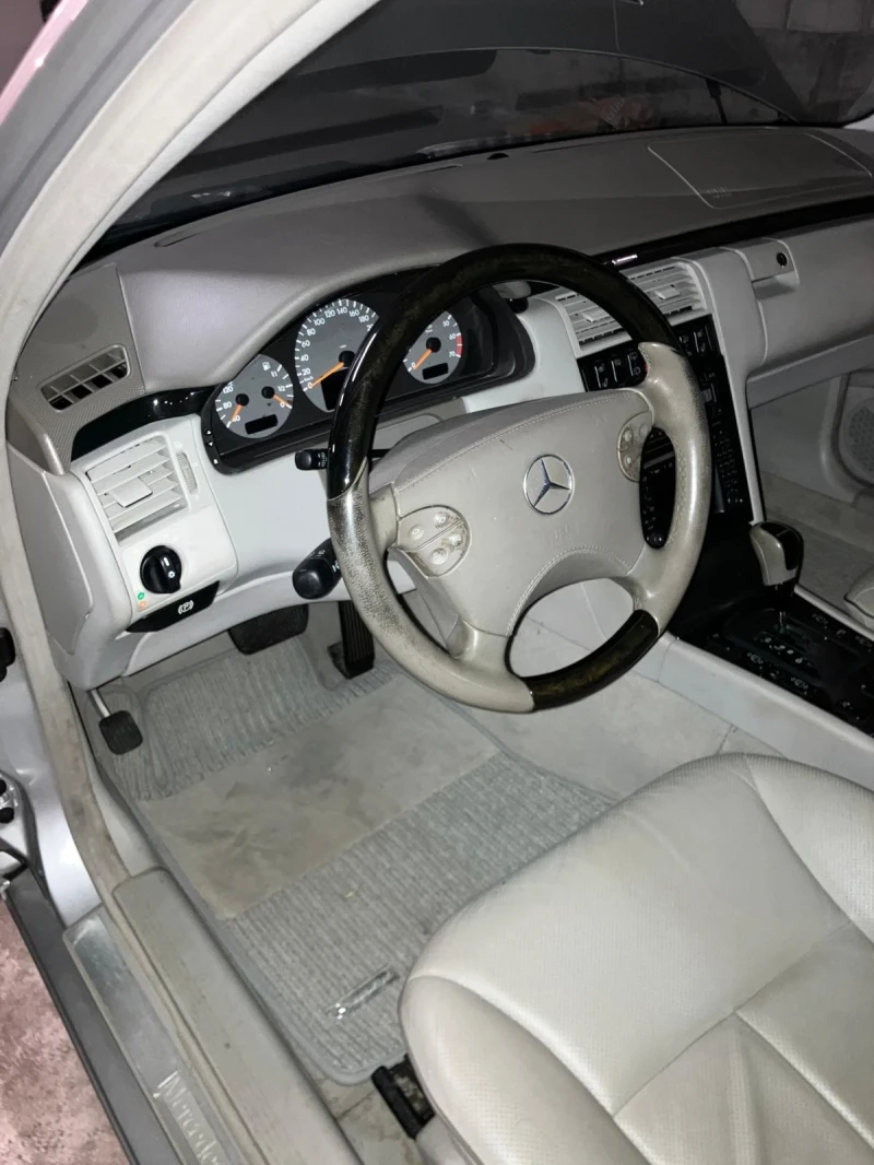 Mercedes-Benz E 430 V8, снимка 4 - Автомобили и джипове - 48906936