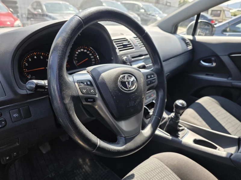Toyota Avensis T27 1.8 VVTI, снимка 10 - Автомобили и джипове - 50401050