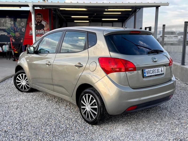 Kia Venga / БЕНЗИН / ГАЗ / ОБСЛУЖЕНА, снимка 4 - Автомобили и джипове - 53099841