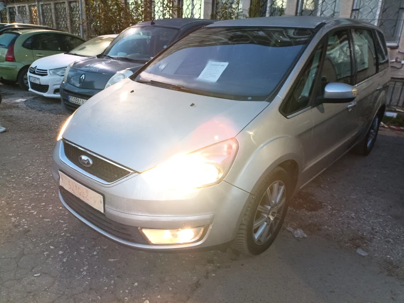 Ford Galaxy 2.3 I СТРАХОТЕН!, снимка 3 - Автомобили и джипове - 53304572