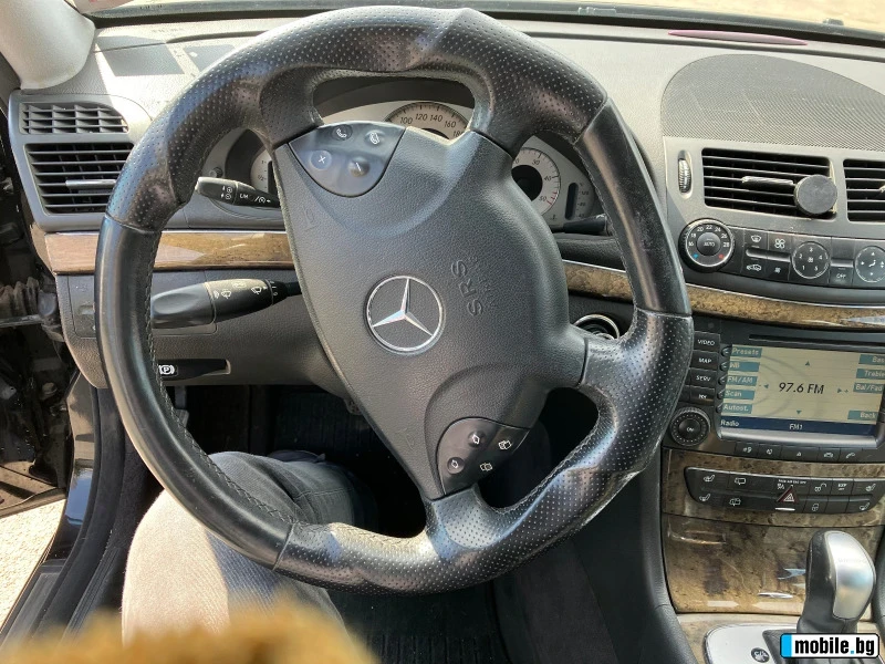 Mercedes-Benz E 320, снимка 4 - Автомобили и джипове - 47529082