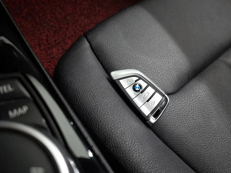 BMW 320 d, снимка 15 - Автомобили и джипове - 54593037