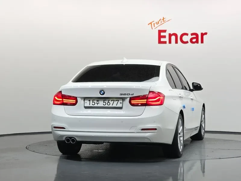 BMW 320 d, снимка 4 - Автомобили и джипове - 54593037