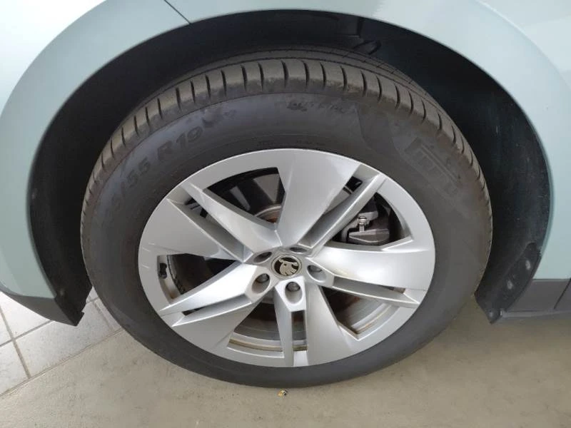 Skoda Enyaq 60, снимка 11 - Автомобили и джипове - 55638822