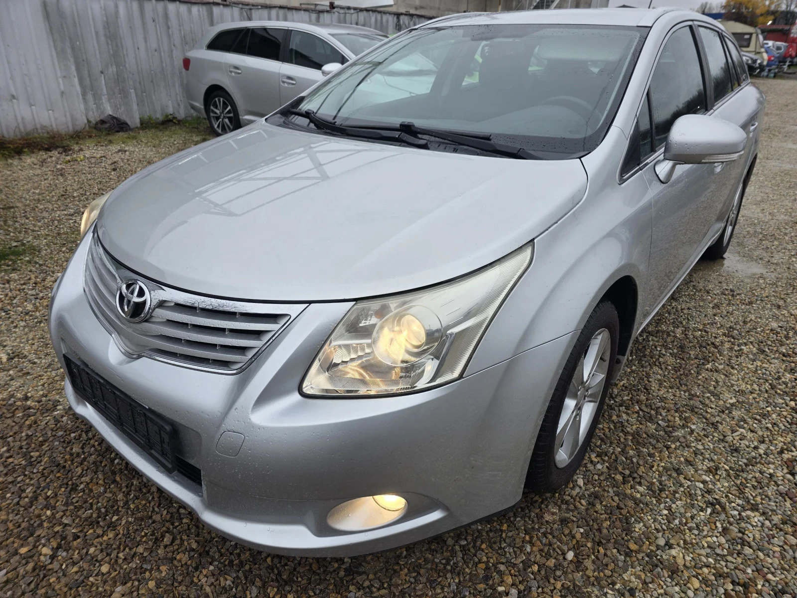 Toyota Avensis T27 1.8 VVTI, снимка 1