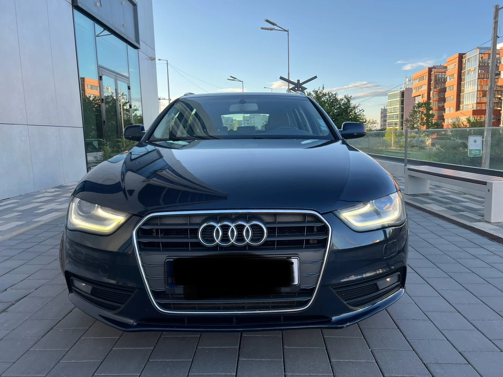 Audi A4 2.0 177к.с. FACELIFT - изображение 2