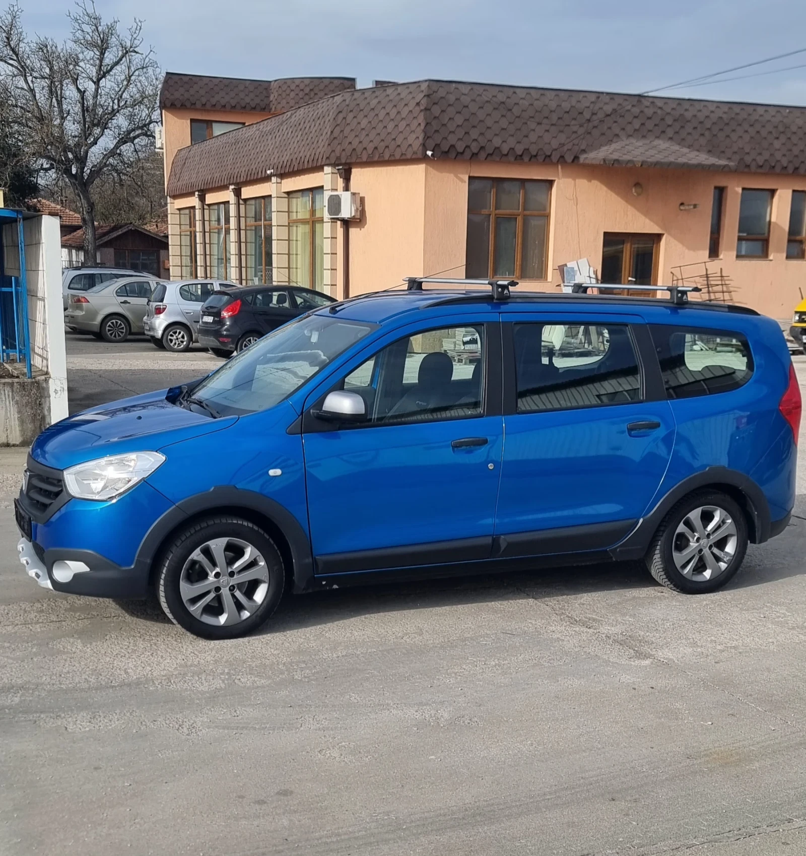 Dacia Lodgy 1.2i turbo 115�.�. Stepway 7����� | Mobile.bg � ����������� 9