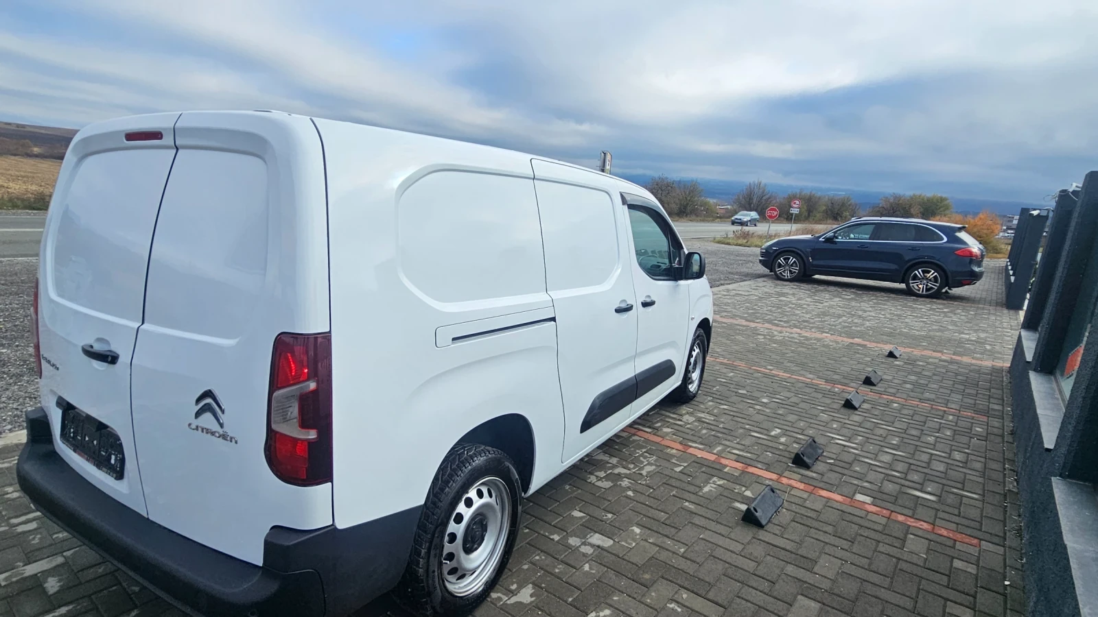 Citroen Berlingo 1.6НDI-MAXSI -140.000KM - изображение 6