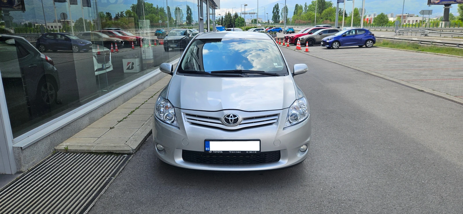 Toyota Auris  - изображение 7