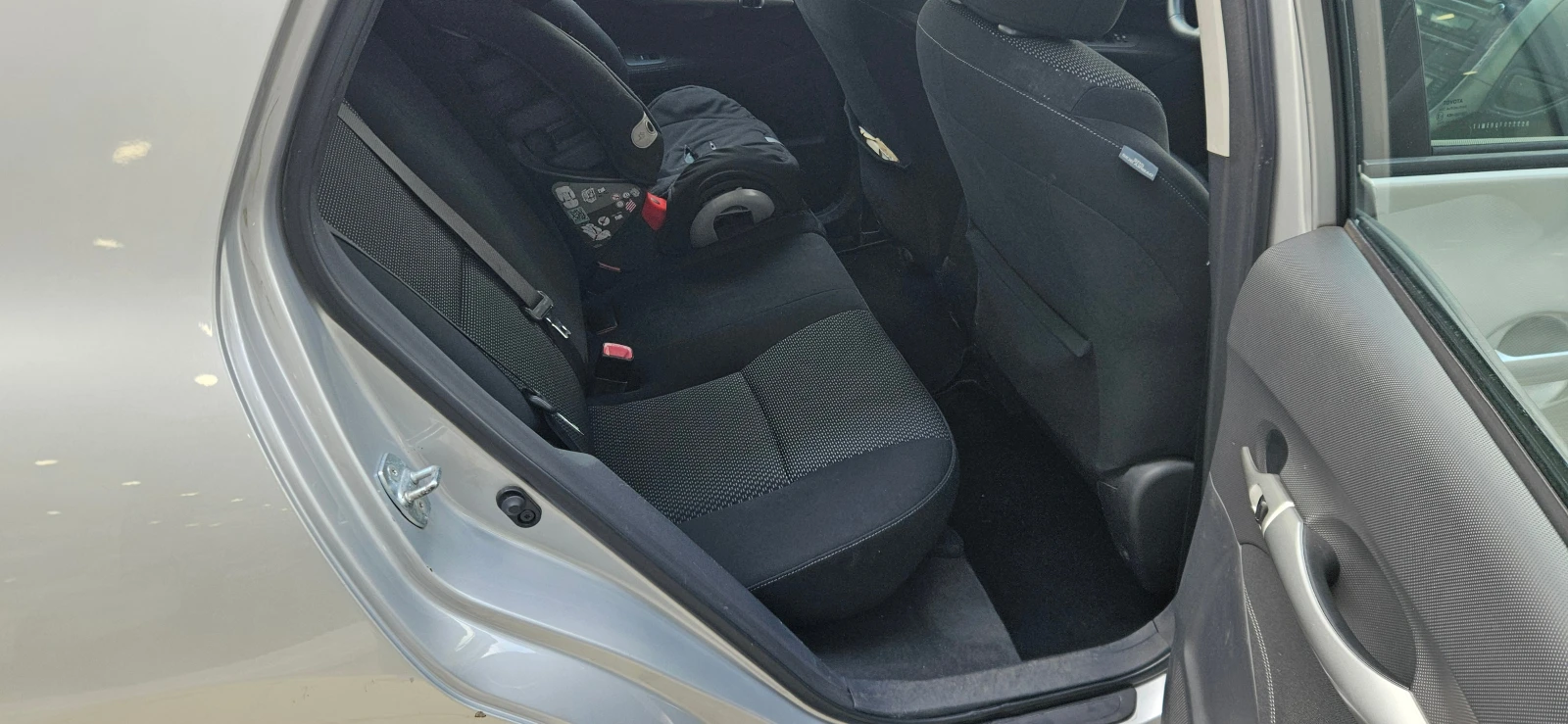 Toyota Auris | Mobile.bg   14