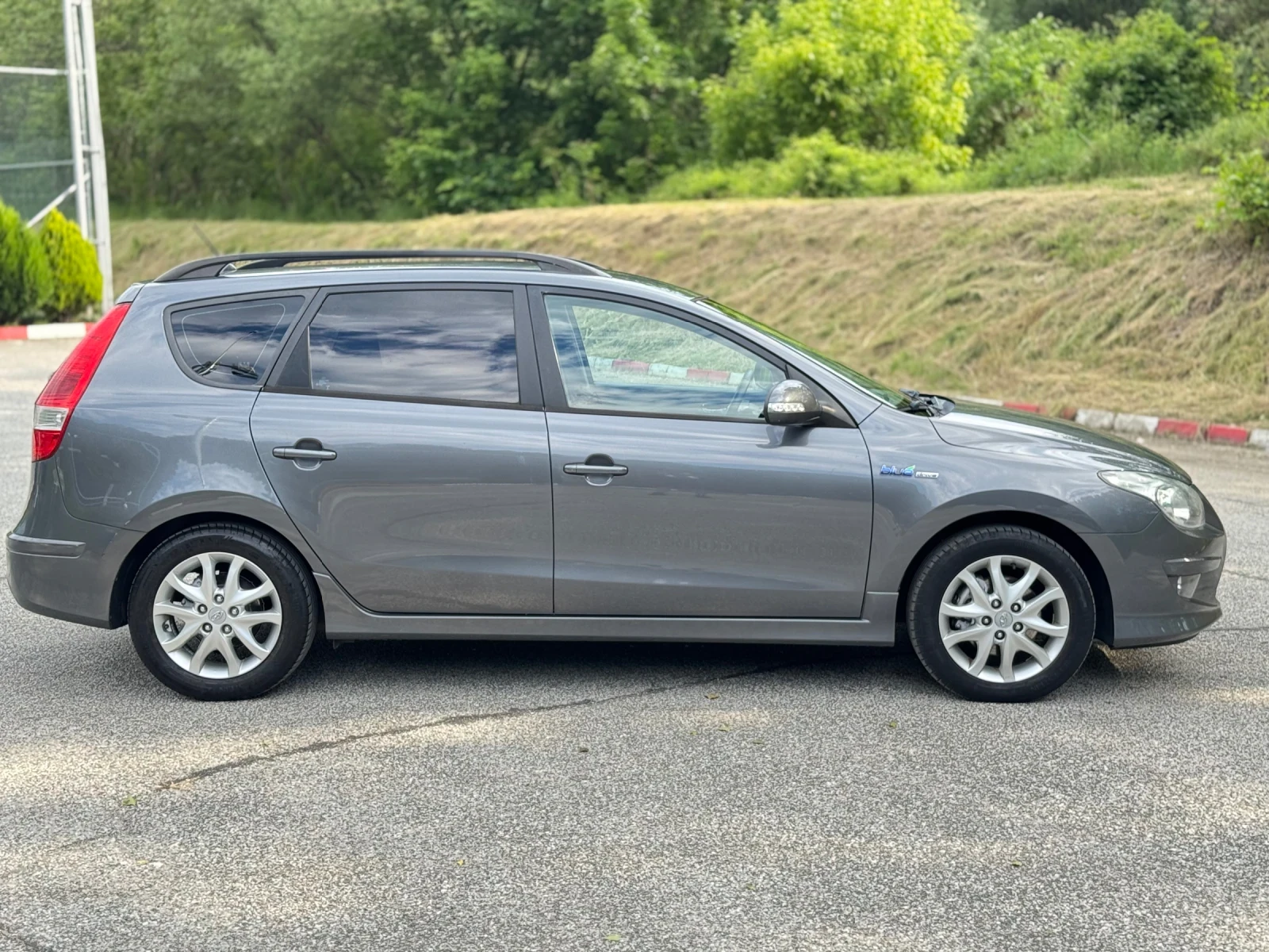 Hyundai I30 1.6i CW Facelift* Klimatronik - изображение 6