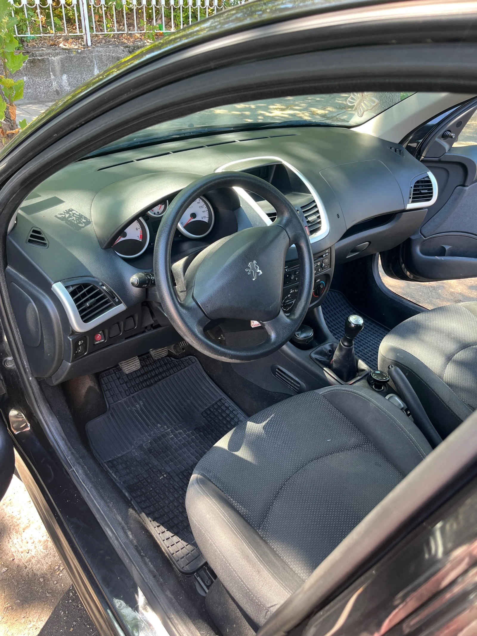 Peugeot 206  - изображение 10