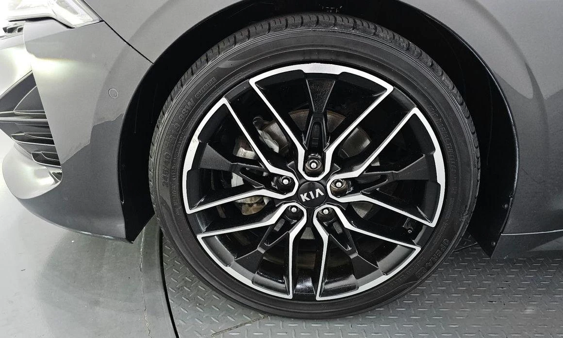 Kia K5  - изображение 5