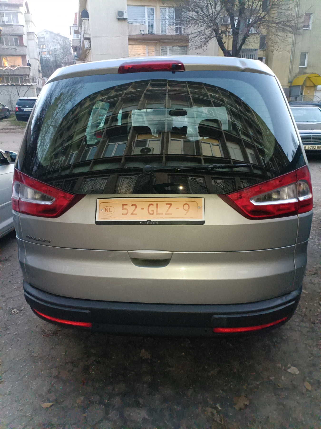 Ford Galaxy 2.3 I СТРАХОТЕН!!!, снимка 7 - Автомобили и джипове - 53304572