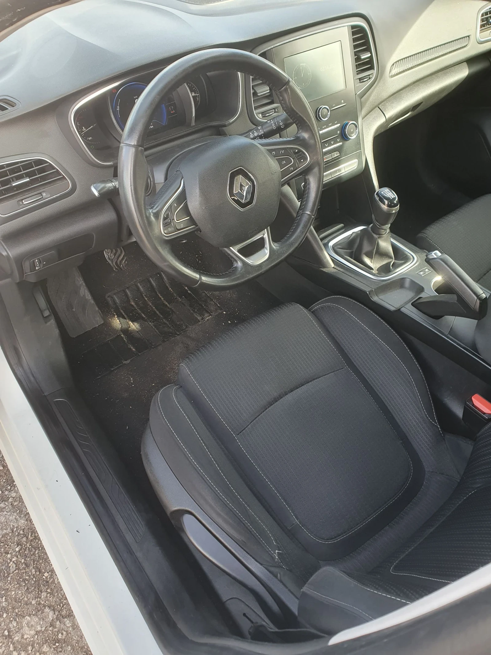 Renault Megane Renault Megane 1.5DCI - изображение 9