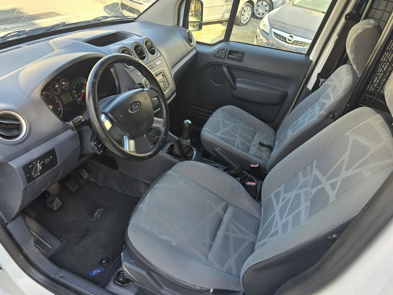 Ford Connect 1.8 TDCI ИТАЛИЯ EURO 5B, снимка 12 - Автомобили и джипове - 53749173