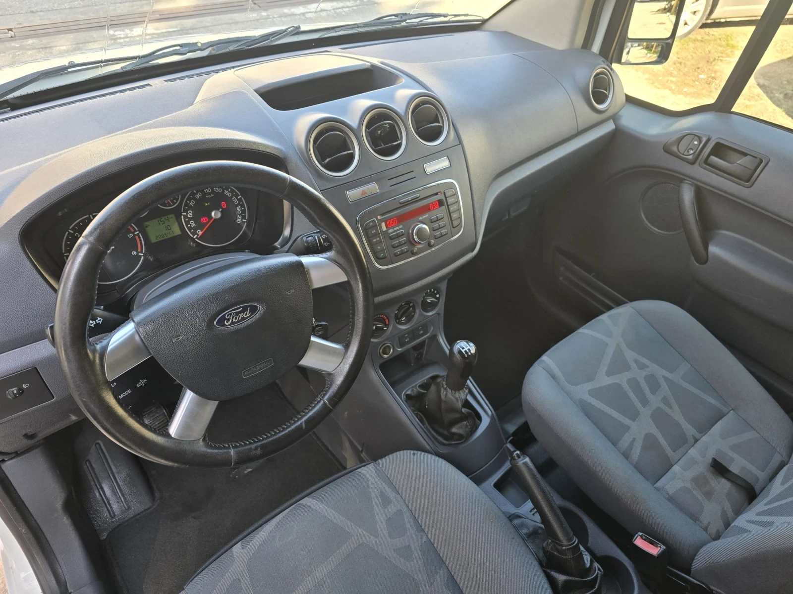 Ford Connect 1.8 TDCI ИТАЛИЯ EURO 5B, снимка 11 - Автомобили и джипове - 53749173