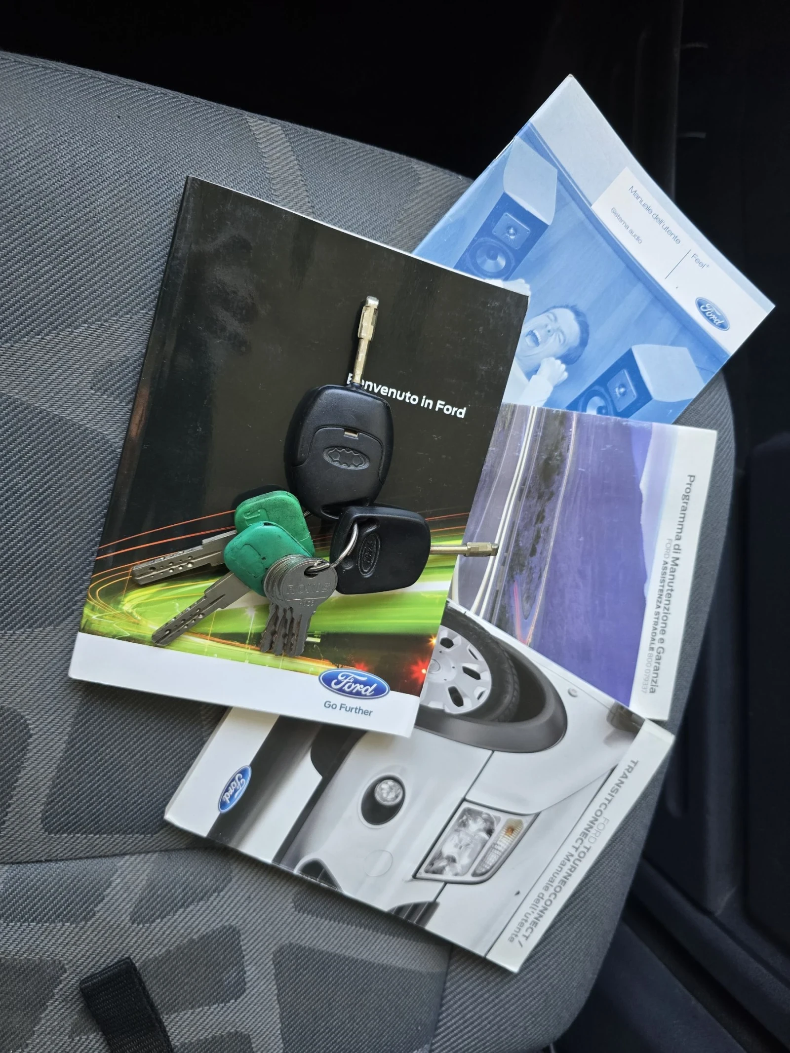 Ford Connect 1.8 TDCI ИТАЛИЯ EURO 5B, снимка 14 - Автомобили и джипове - 53749173