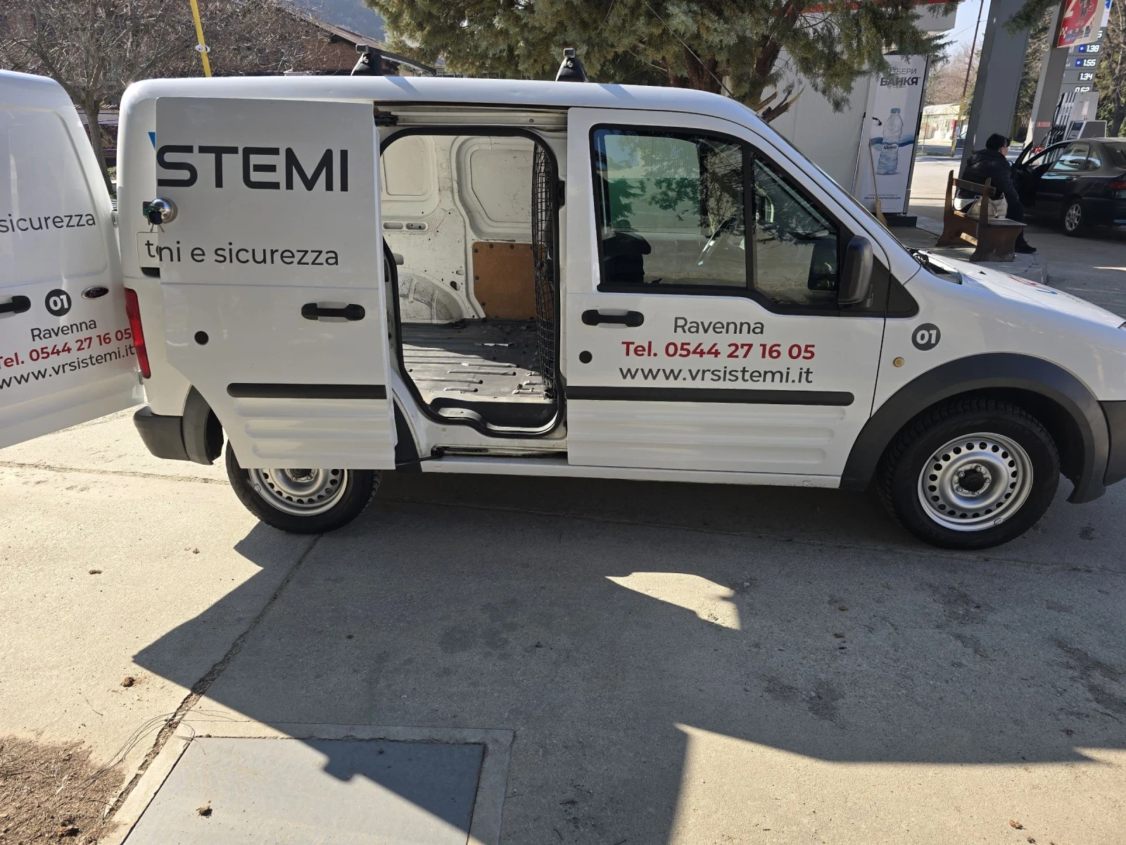 Ford Connect 1.8 TDCI ИТАЛИЯ EURO 5B, снимка 8 - Автомобили и джипове - 53749173