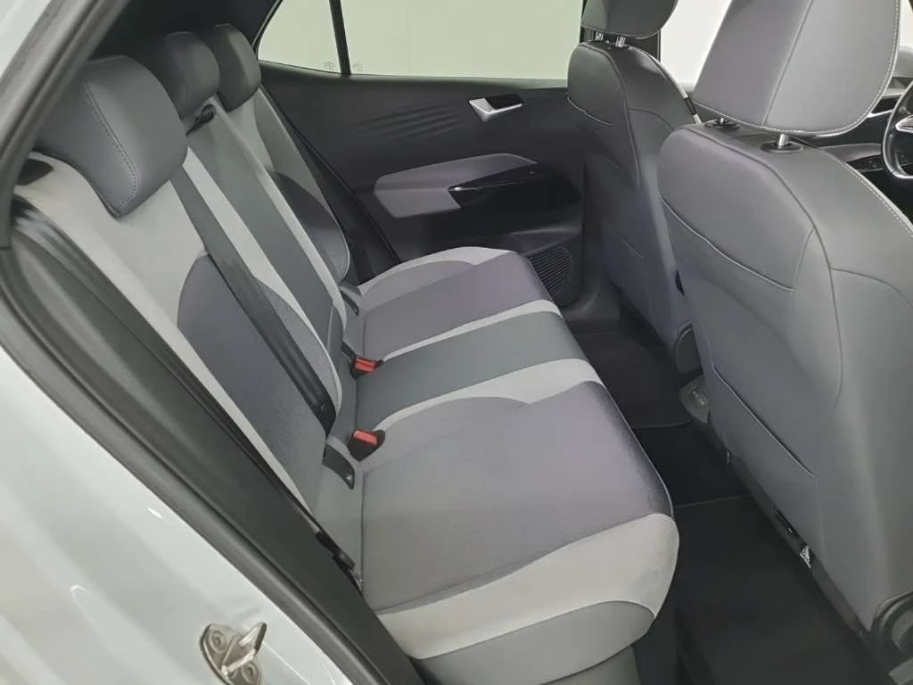 VW ID.3 1st Plus* 58kWh* Matrix* Дистроник* Подгрев, снимка 9 - Автомобили и джипове - 53868741