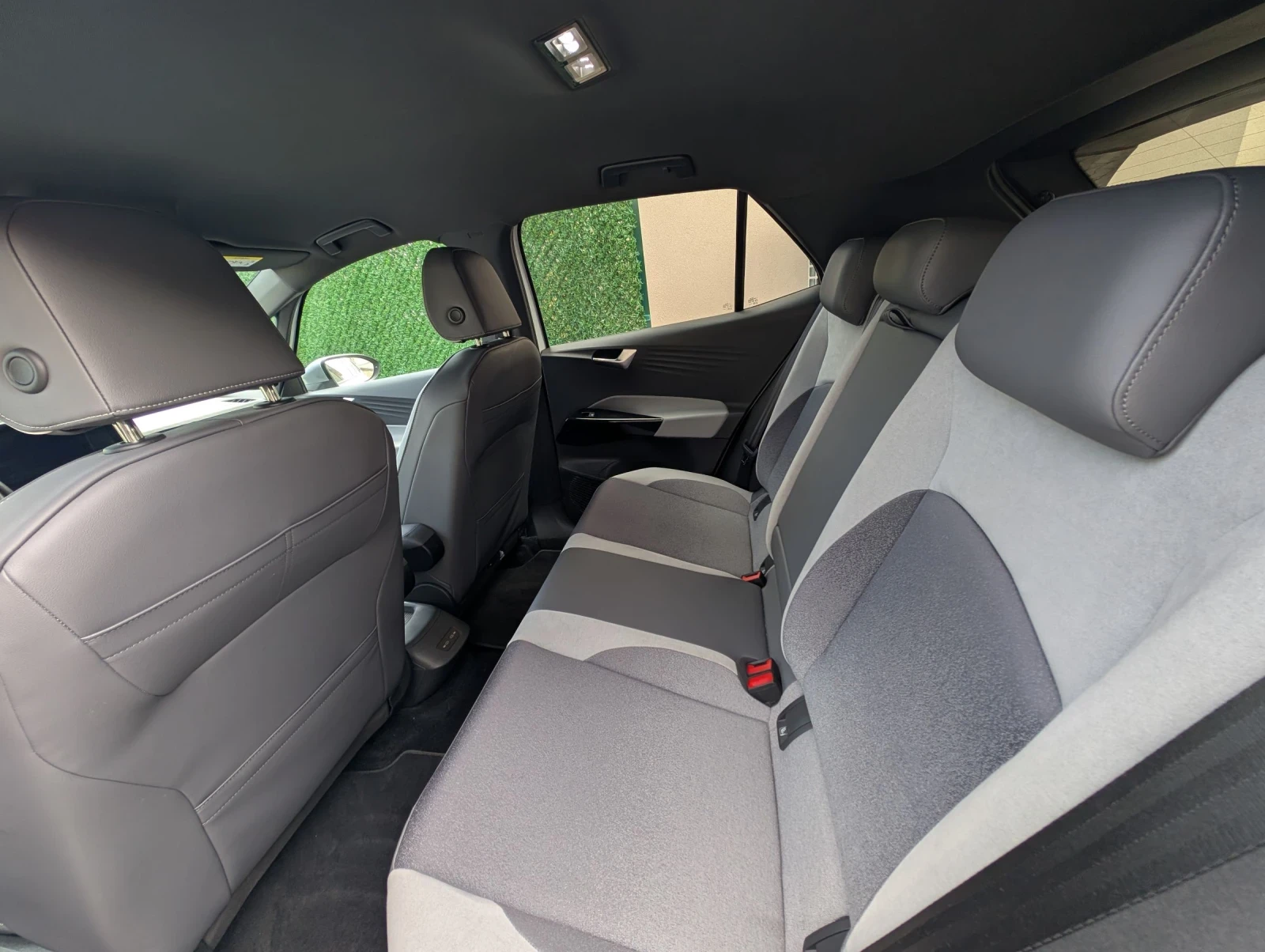 VW ID.3 1st Plus* 58kWh* Matrix* Дистроник* Подгрев, снимка 12 - Автомобили и джипове - 53868741