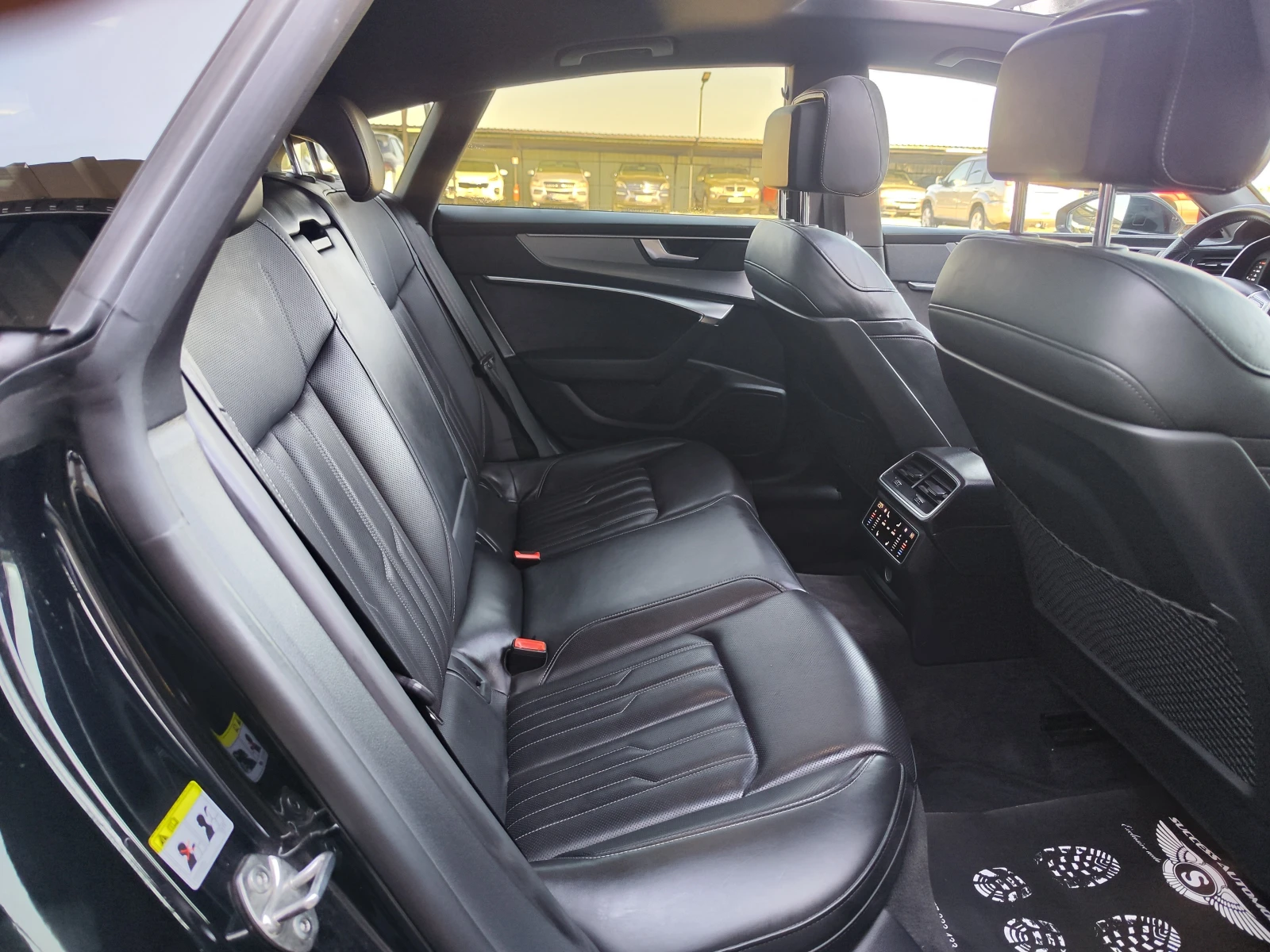 Audi A7 SLINE* PANORAMA* PODGREV* LAZER* 360CAM* DISTR* LI, снимка 7 - Автомобили и джипове - 54113168