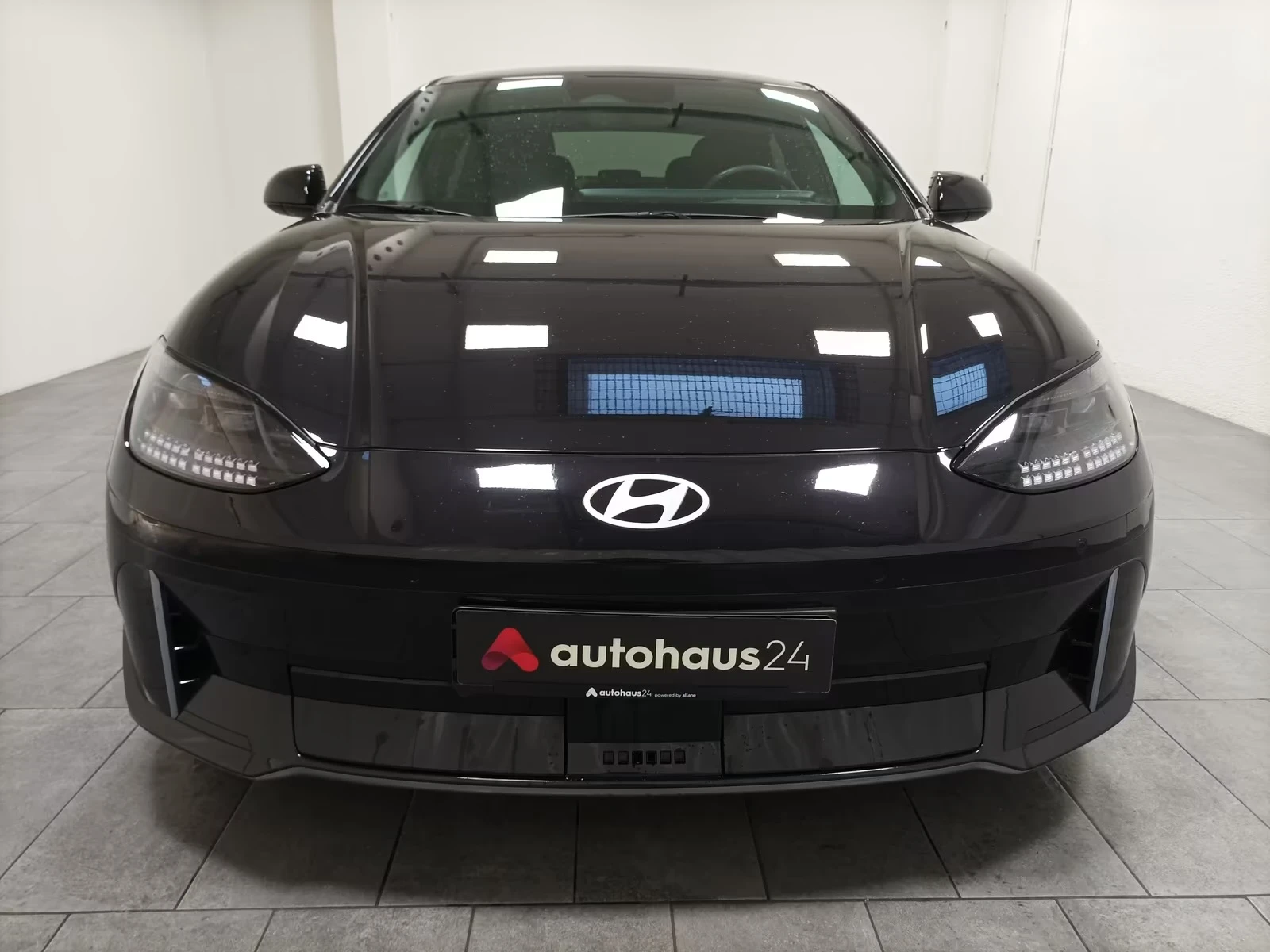 Hyundai Ioniq 6 77kWh RWD Techniq Matrix DISTR HUD Winter Package , снимка 2 - Автомобили и джипове - 54202833