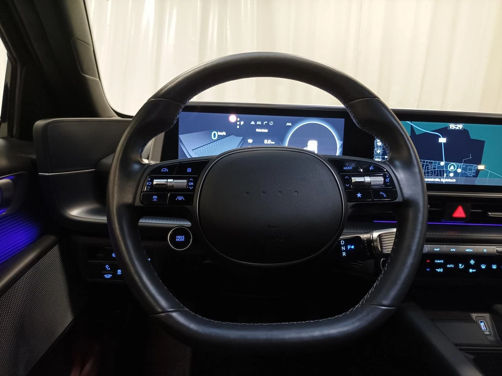 Hyundai Ioniq 6 77kWh RWD Techniq Matrix DISTR HUD Winter Package , снимка 8 - Автомобили и джипове - 54202833